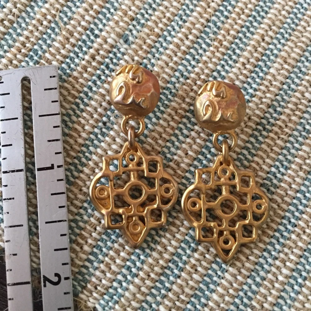 Vintage brushed gold